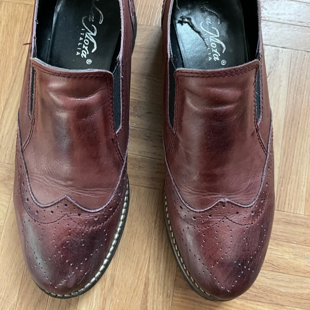 Oxfords shoes